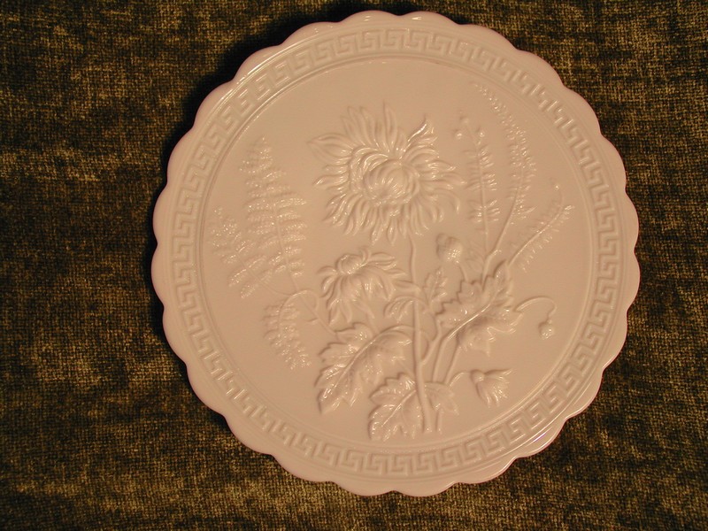 Imperial Glass NUART Chrysanthemum Milk Glass Chop Plate