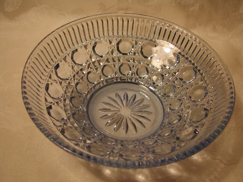 Ice Blue Federal Glass Windsor Pattern Berry Bowl 1974