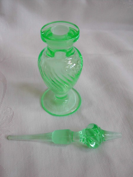 Tiffin (US Glass Co.) Milady Spiral Optic Green Glass Perfume