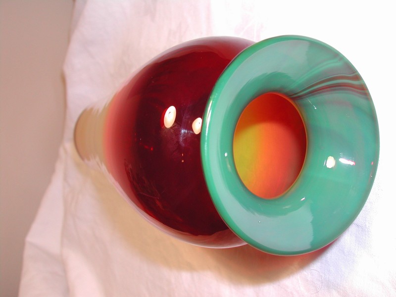 Beautiful Blenko Hand Blown Glass Tangerine “Temple” Vase
