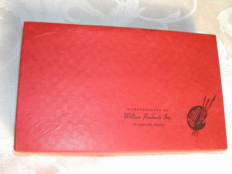 Wilton Products, Inc. Cast Iron Eagle Original Box Vintage