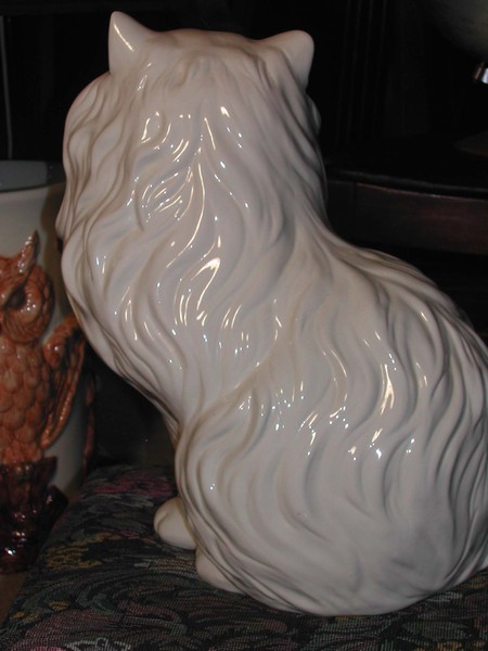An Adorable & Large Vintage Ceramic Persian Cat Figurine