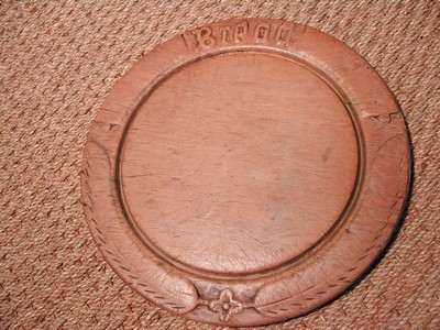 Vintage English Round Wooden Breadboard