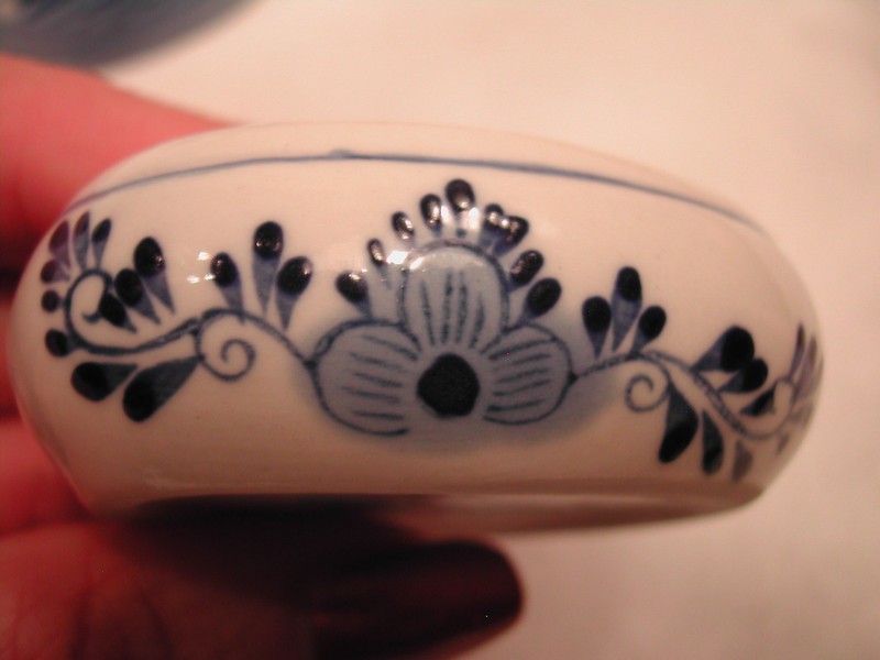 Delft Holland Blue & White Hand Painted Trinket Box Oval