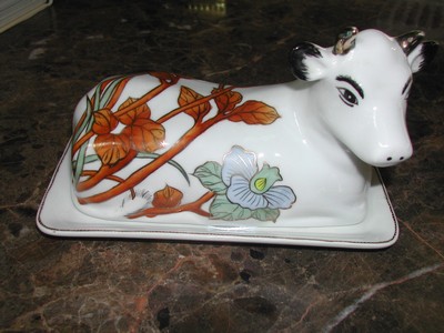 Art Nouveau Fine China Buffalo Pottery Covered Butter Cow