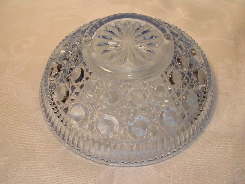 Ice Blue Federal Glass Windsor Pattern Berry Bowl 1974