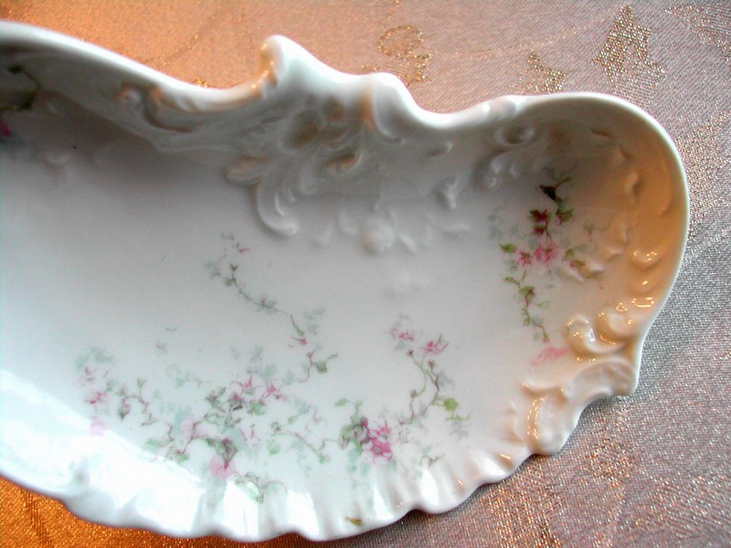 Theodore Haviland Limoges Bone Dishes Roses Schleiger # 150